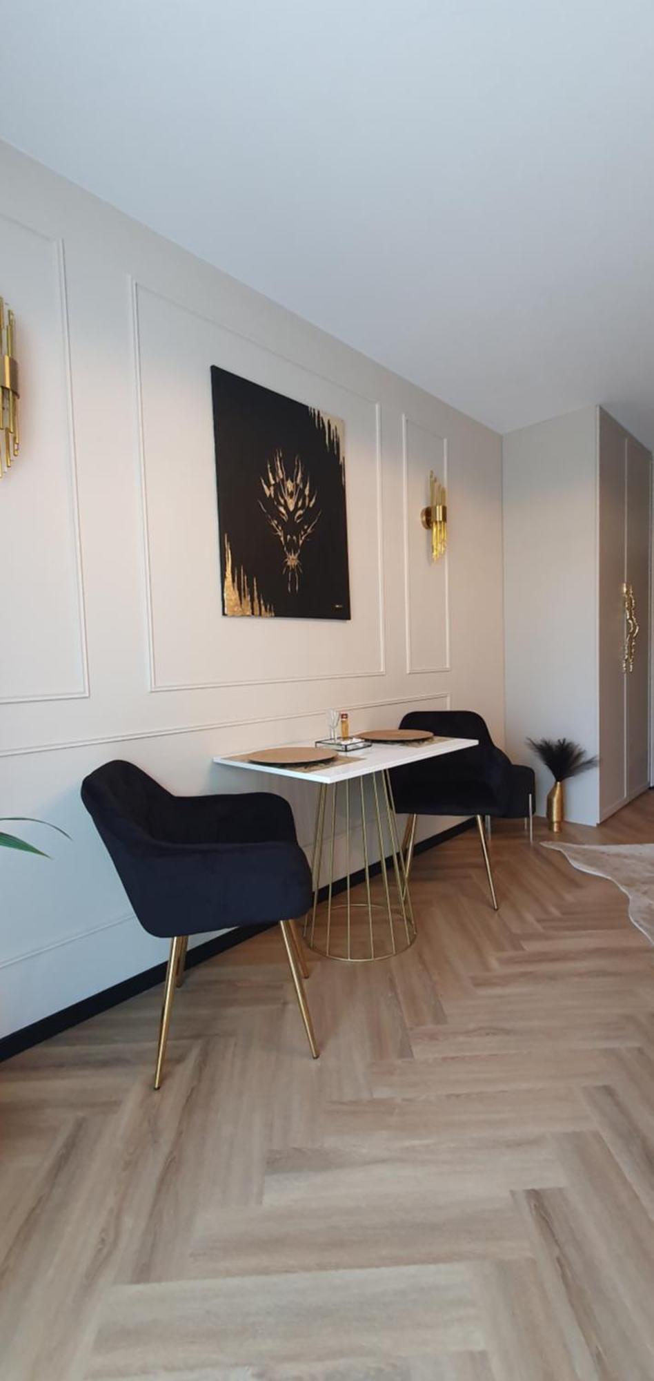 Lux Stays By Torres At K39 Krakow Bagian luar foto
