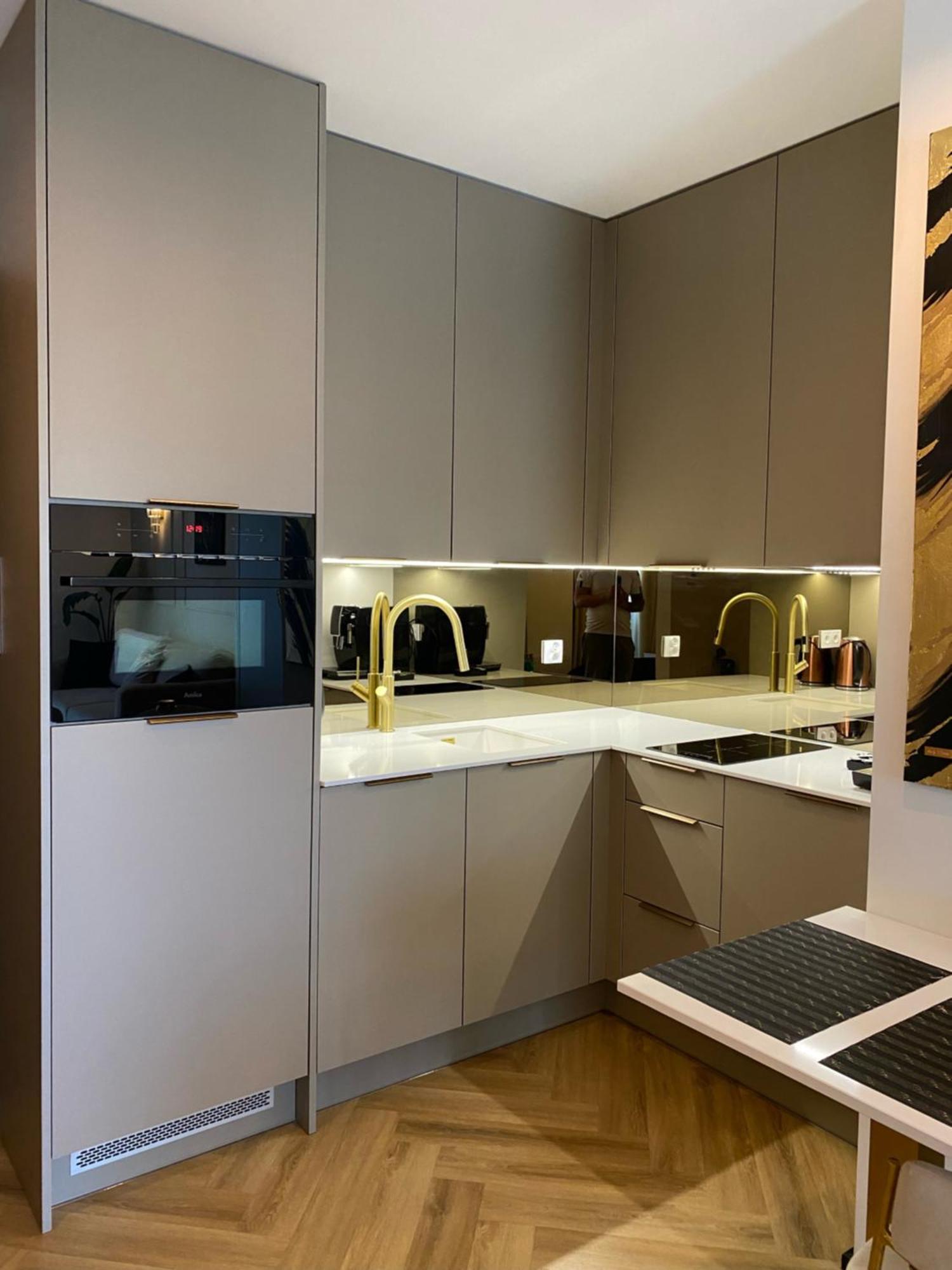 Lux Stays By Torres At K39 Krakow Bagian luar foto