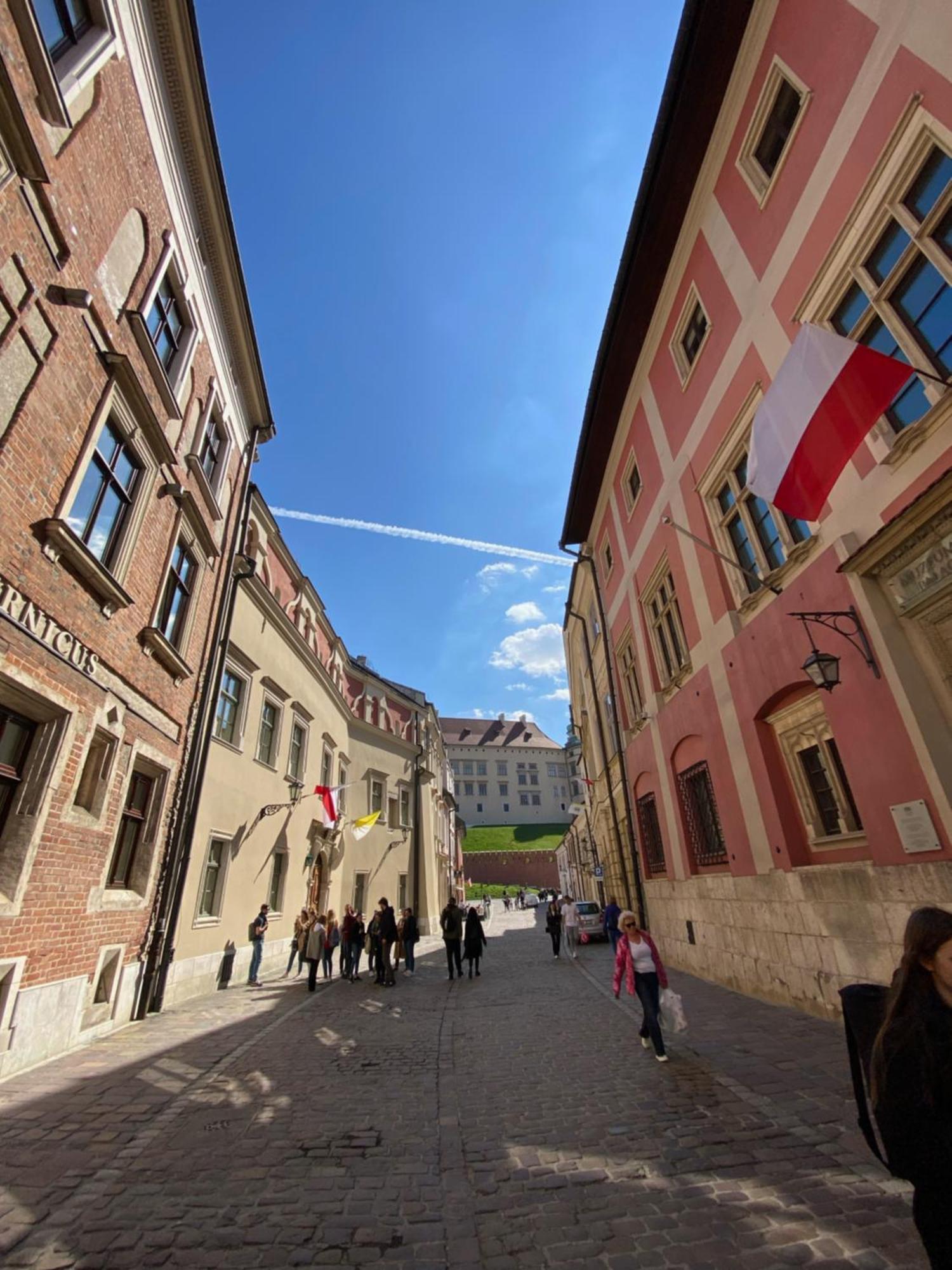 Lux Stays By Torres At K39 Krakow Bagian luar foto
